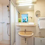 W22 Am Kurfuerstendamm