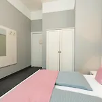 W22 Am Kurfuerstendamm Hotel 3*