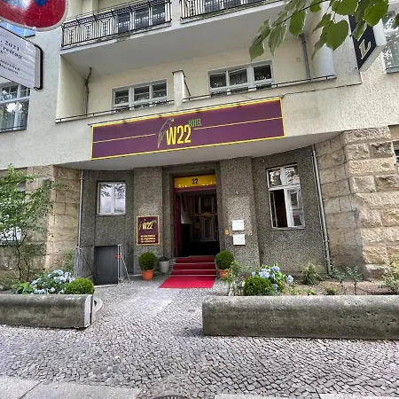 W22 Am Kurfuerstendamm 3* برلين