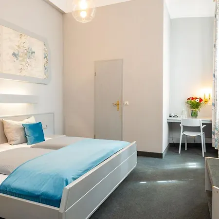 Otel W22 Am Kurfuerstendamm 3*