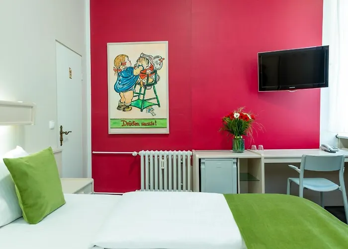 W22 Am Kurfuerstendamm 3* Berlín