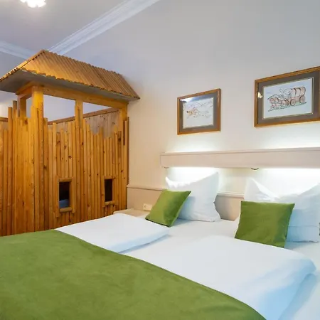 W22 Am Kurfuerstendamm 3*