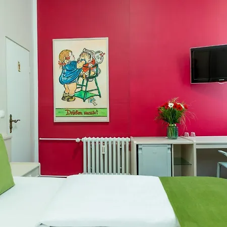 W22 Am Kurfuerstendamm 3* Berlino