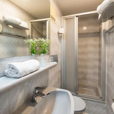 W22 Am Kurfuerstendamm