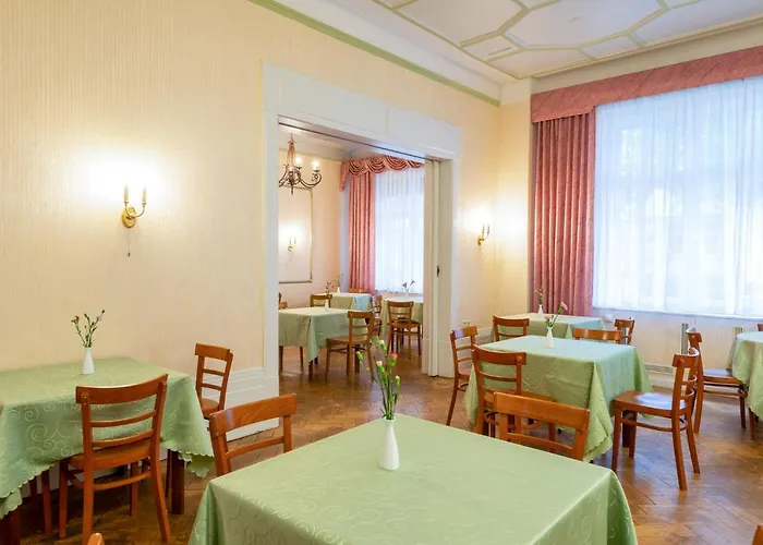 W22 Am Kurfuerstendamm 3*