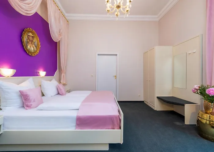 W22 Am Kurfuerstendamm 3*